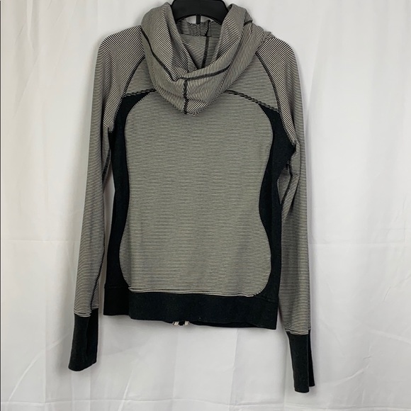 Lululemon Jacket - Picture 3 of 4